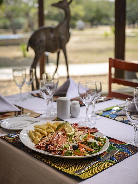 Montebelo Gorongosa Lodge & Safari Mtindiri Exterior photo